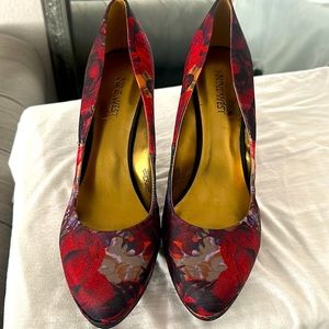 Nine West multi colored platform heels women’s sz11